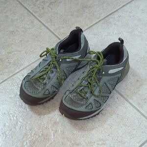 Merrell Women's Gray and Green Shoes